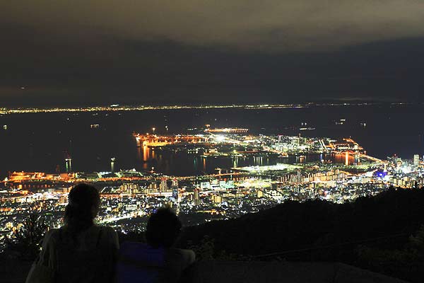 日本三大夜景のひとつ摩耶山より