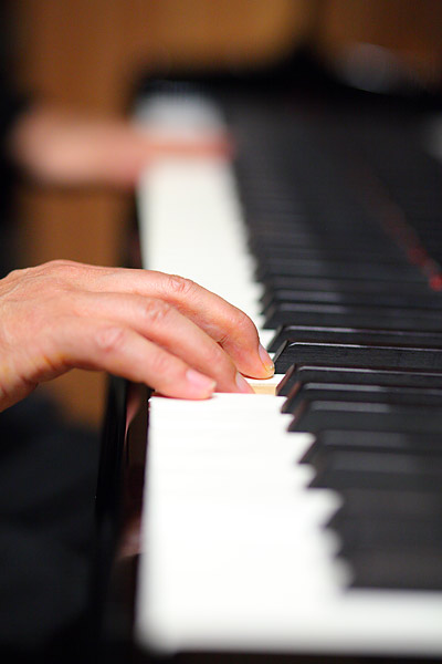 ピアノ鍵盤イメージ