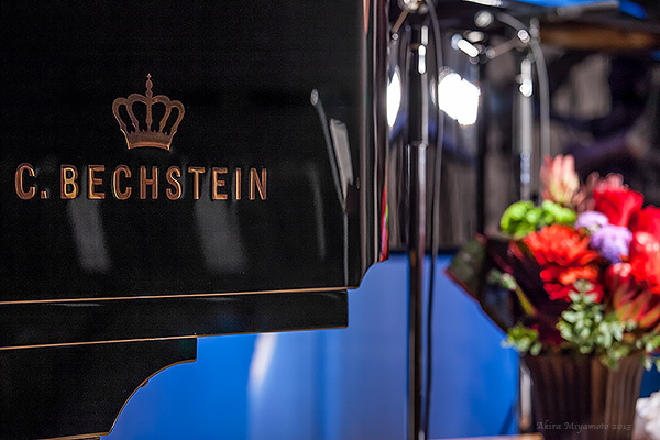 photo by AKIRA MIYAMOTO