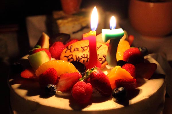 明暗差のある被写体は露出補正を活用して