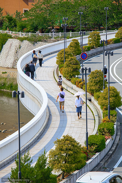 photo by AKIRA MIYAMOTO